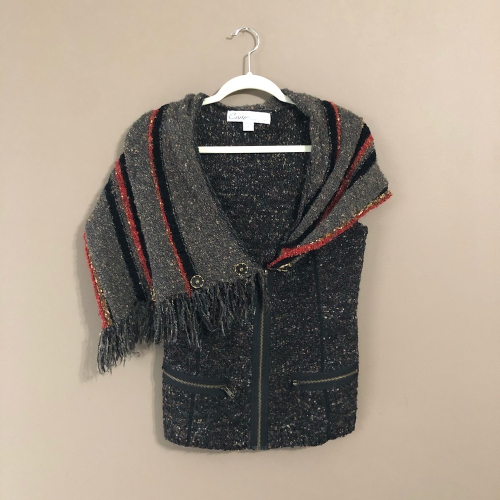 🌿 BOGO! Vintage asymmetrical Curio NY sweater